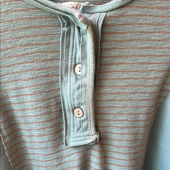 Easel Oversized Sage Green and Brown Striped Henley Shirt Small - Picture 3 of 8